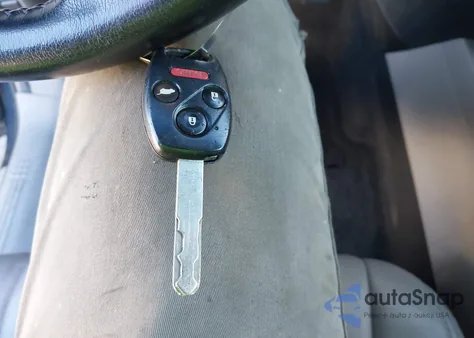 2011 Honda Pilot Ex-L z USA, uszkodzony, nr VIN 5FNYF4H60BB099716